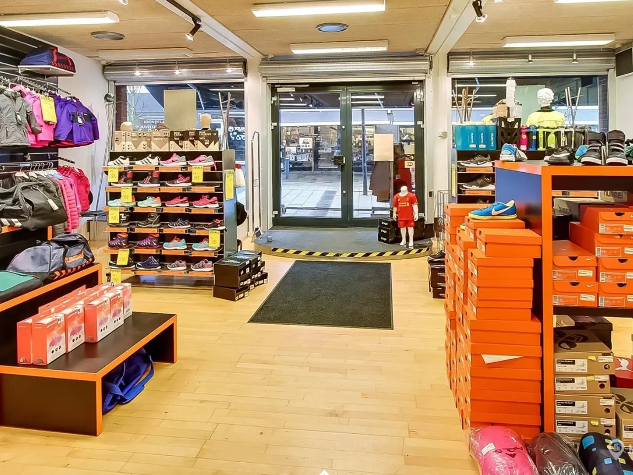 Billede 1 - Butikslokale på gågade
