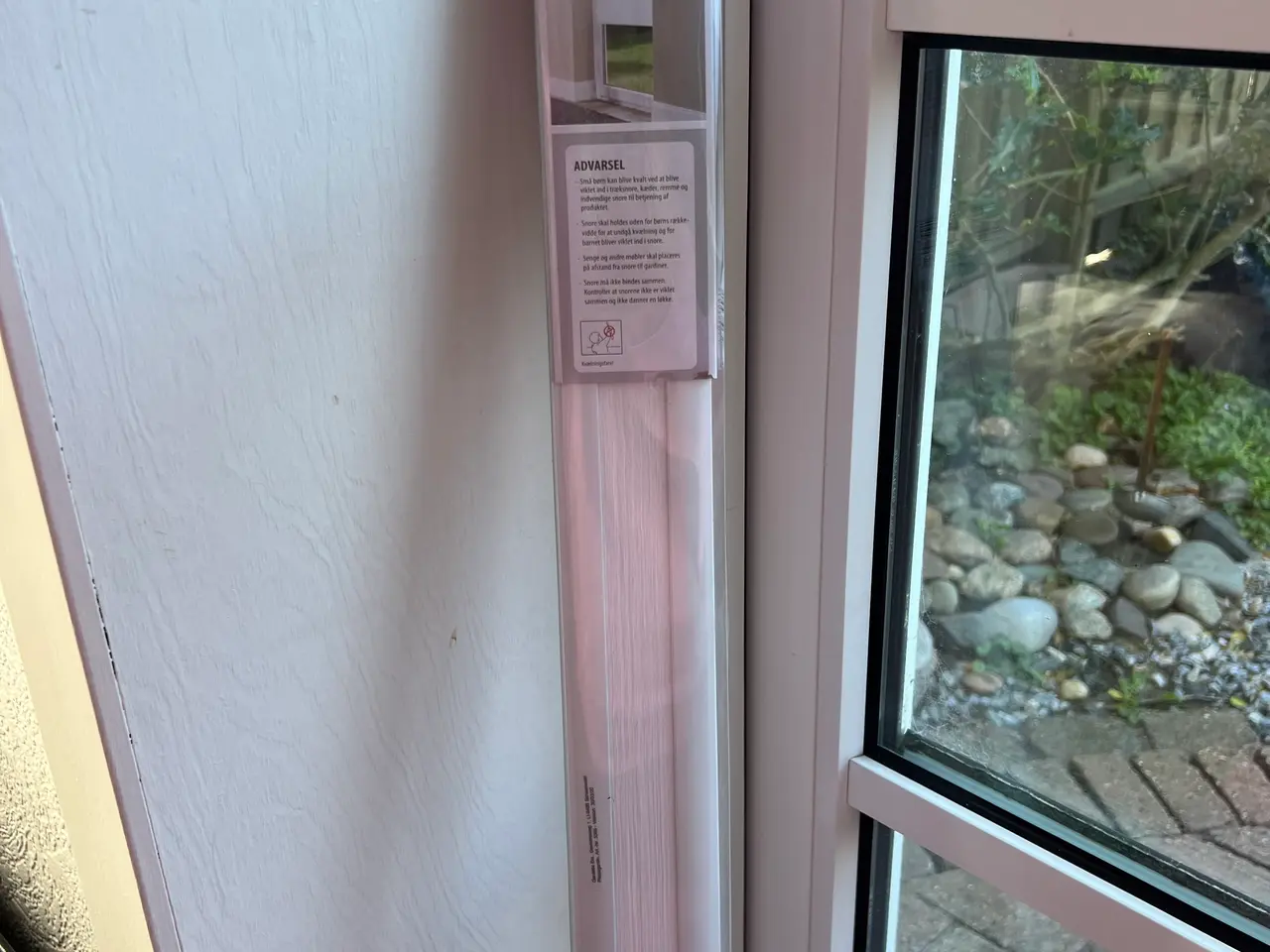 Billede 1 - NYT Plissegardin TIL DØR. (80x200 Cm.)