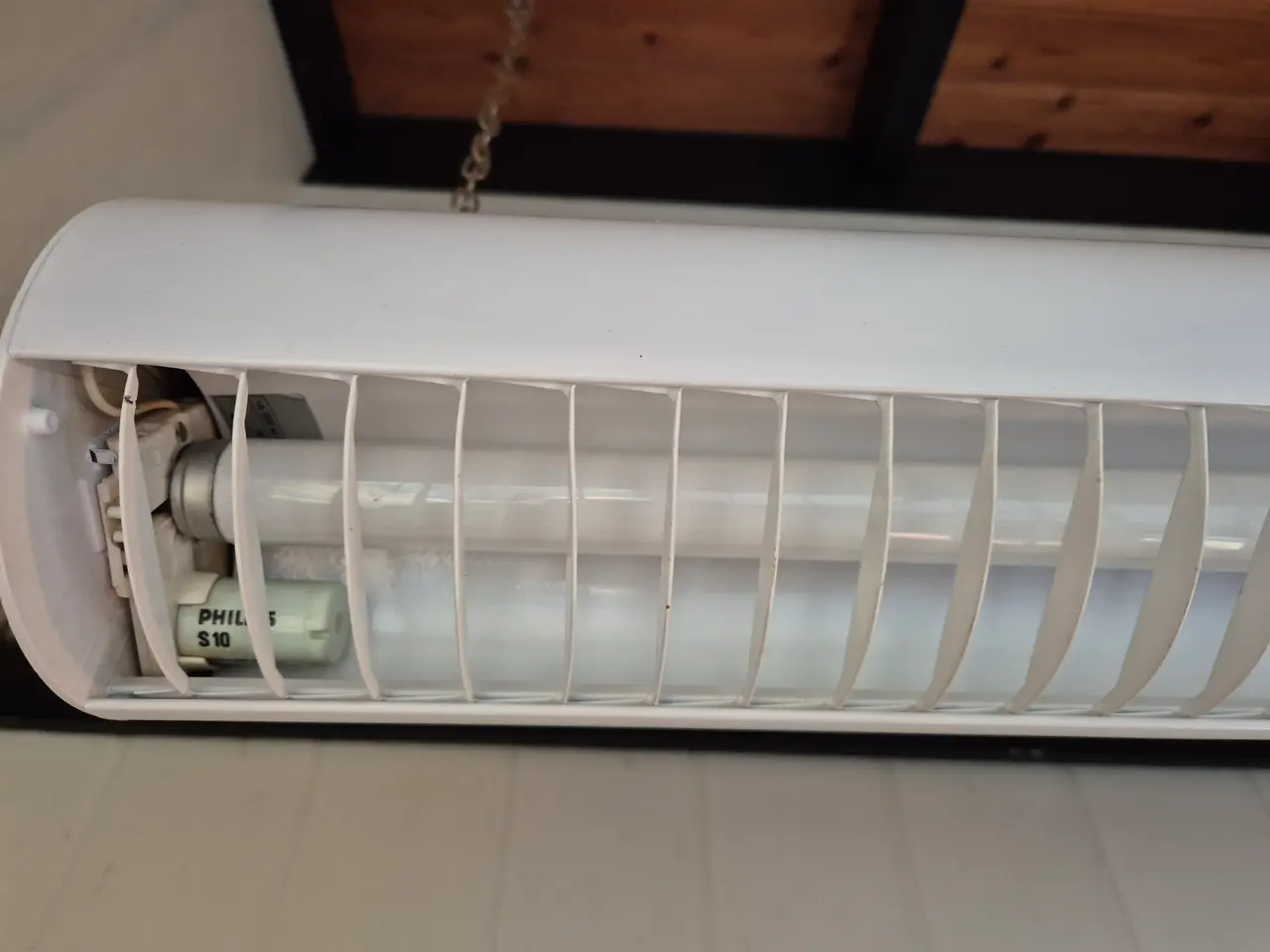 Billede 2 - Hvid pipe-line loftslampe