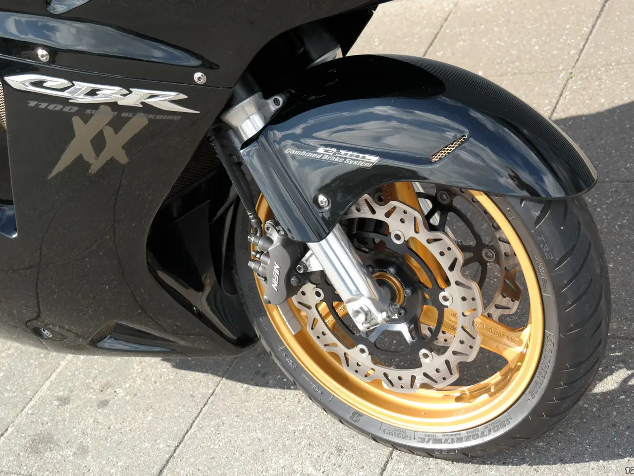 Billede 13 - Honda CBR 1100 XX MC-SYD BYTTER GERNE