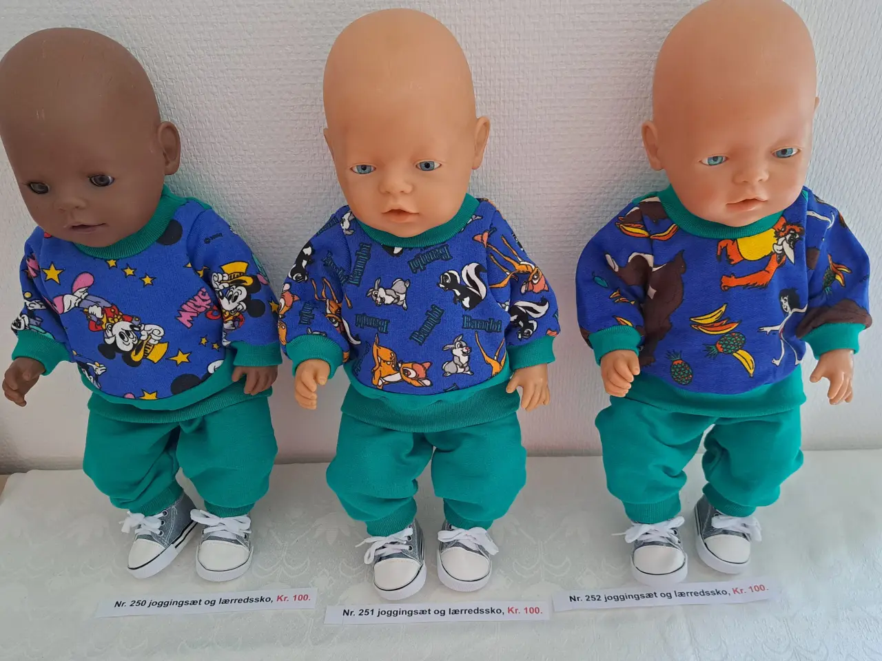 Billede 8 - Baby Born jeans sæt, joggingsæt og sko.