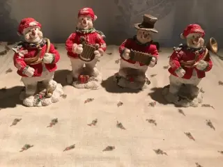 4 snemænd forklædt som nisser