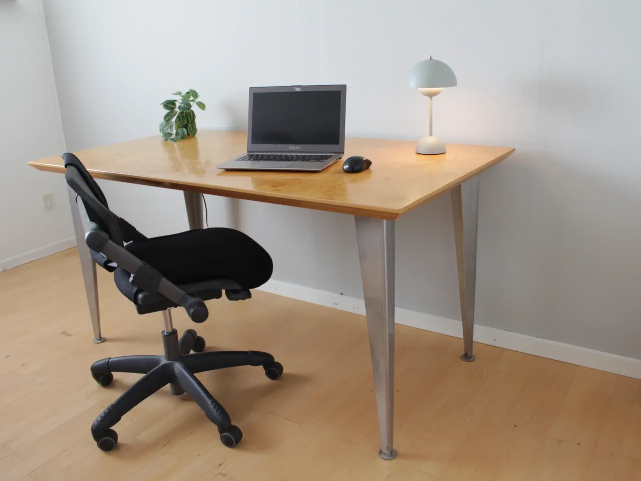 Billede 1 - Skrivebord arbejdsbord spisebord