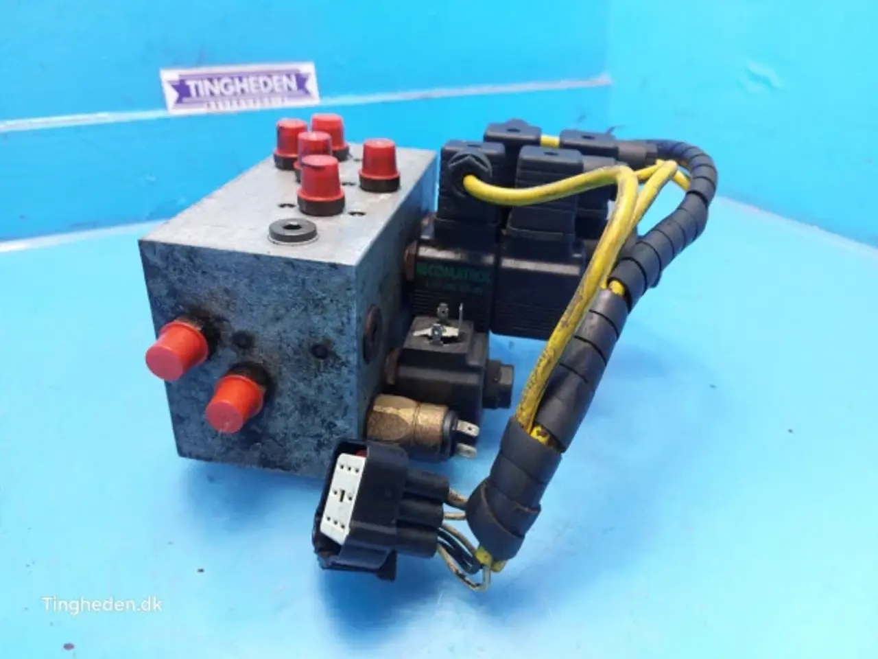 Billede 3 - New Holland FX38 Hydraulikventil 84037241
