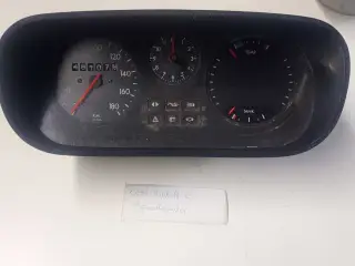 Opel Kadett C speedometer