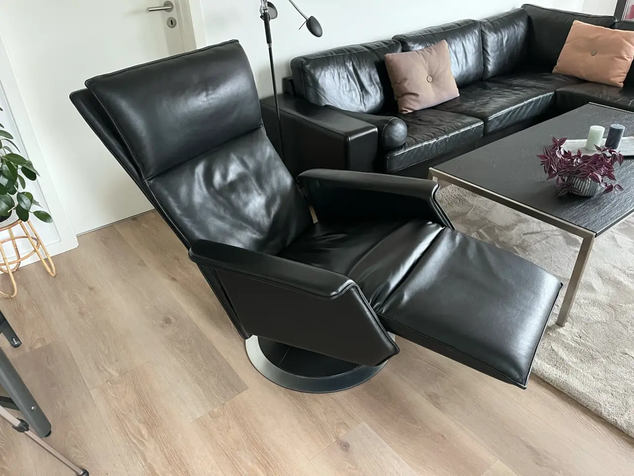 Billede 6 - Eksklusiv Berg Furniture Ceto/Alto i sort læder.