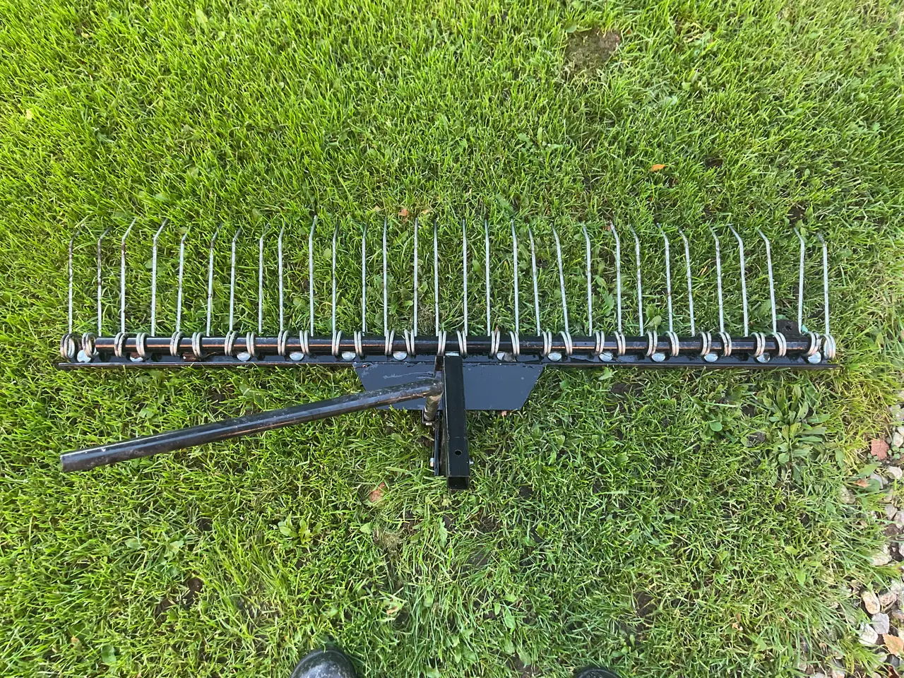 Billede 2 - Gårdsplads rive til havetraktor