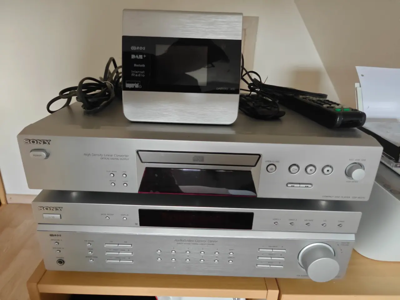 Billede 1 - Sony sølv stereoanlæg receiver+CD-afspiller+i400 