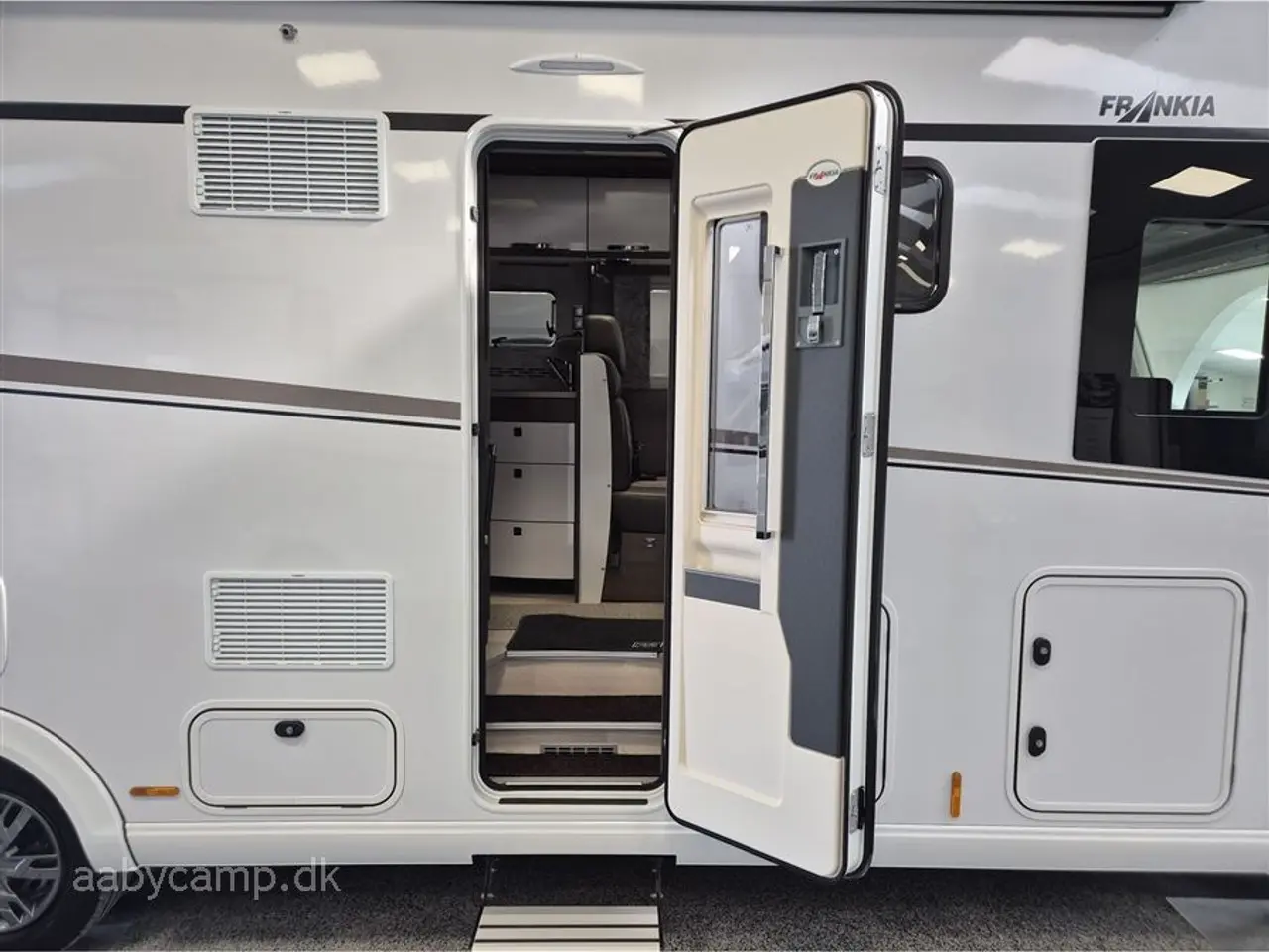 Billede 5 - 2024 - Frankia Platin Pure I 7400 GD Edition