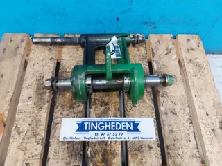 John Deere T660i Snitter Mellem træk konsol AH169555
