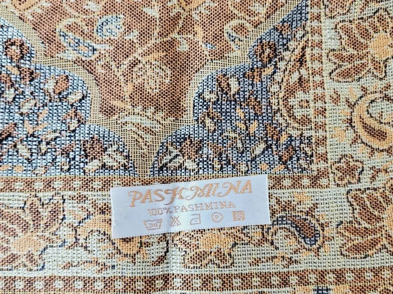 Billede 3 - ⭐️- Elegant og Blødt Pashmina Tørklæde - UBRUGT