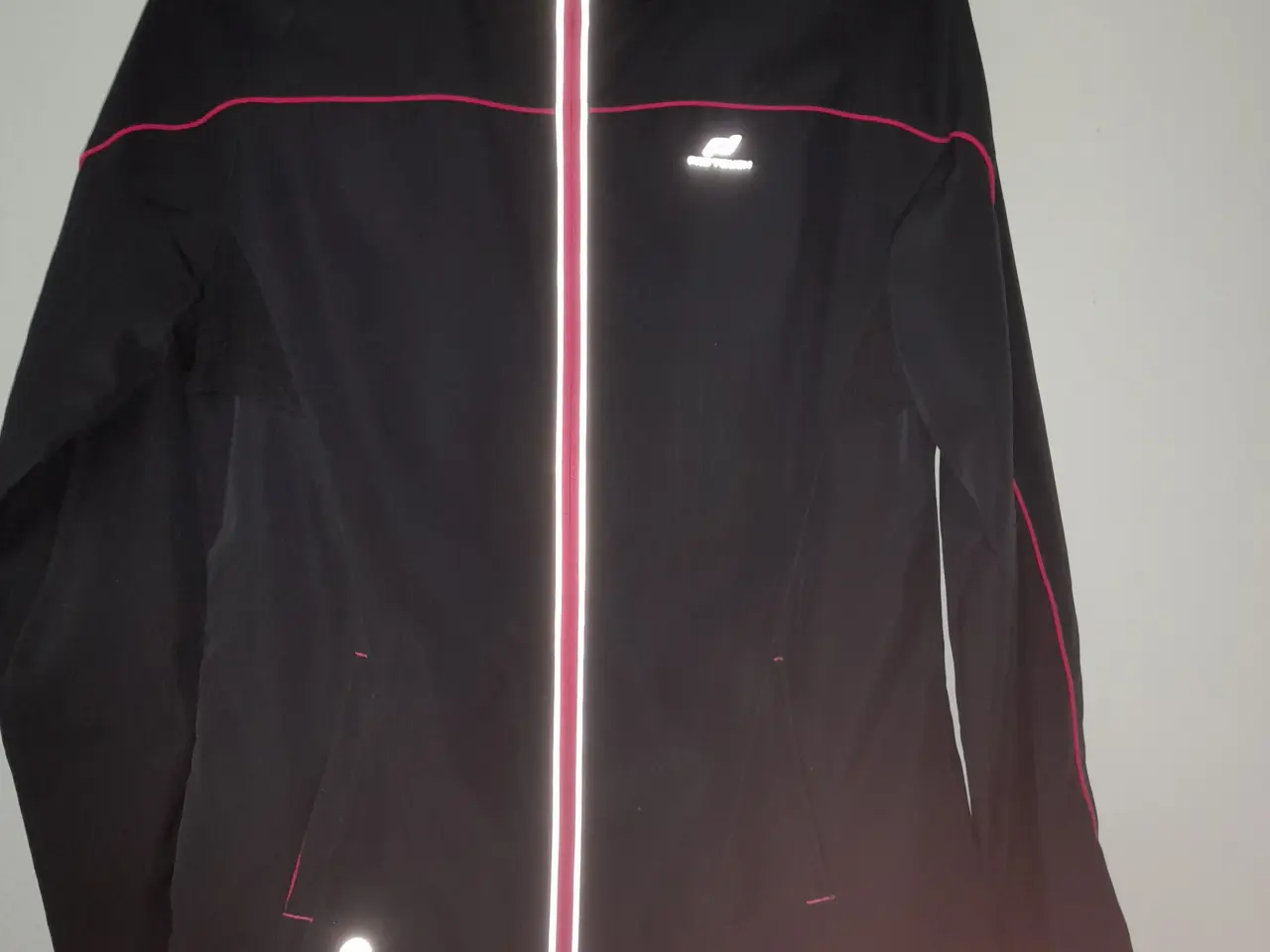 Billede 1 - Jakke, Sportsjakke til damer, Pro Touch, str. 38, 