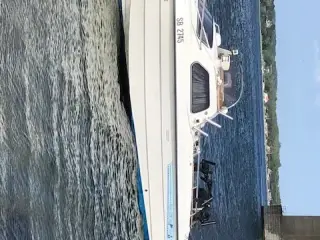 Ryds 535 BF med meget udstyr til en god fisketur.