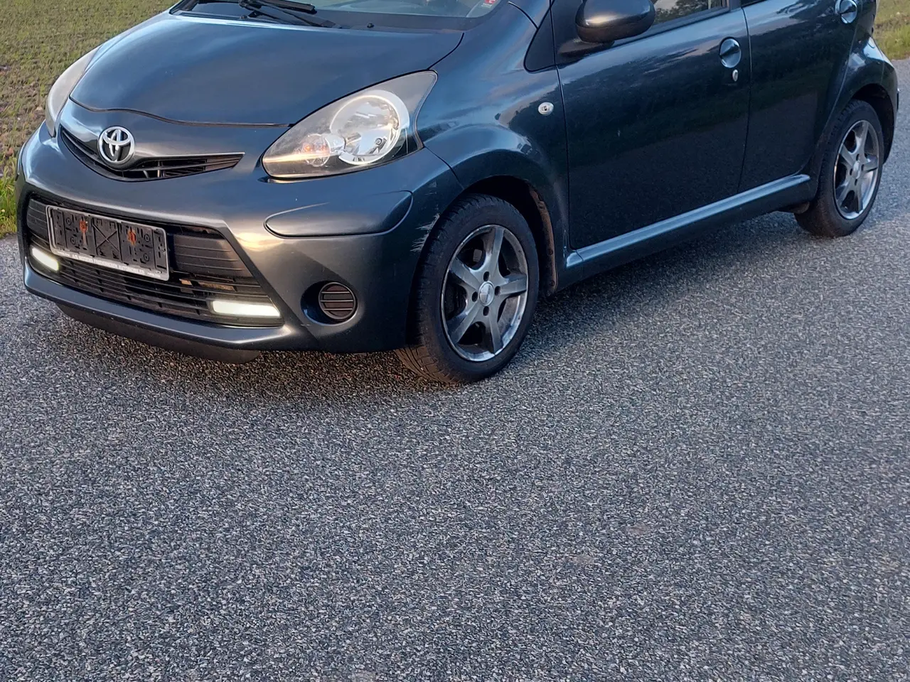 Billede 2 - Toyota Aygo 1,0 benzin årgang 2012. Nysynet. 