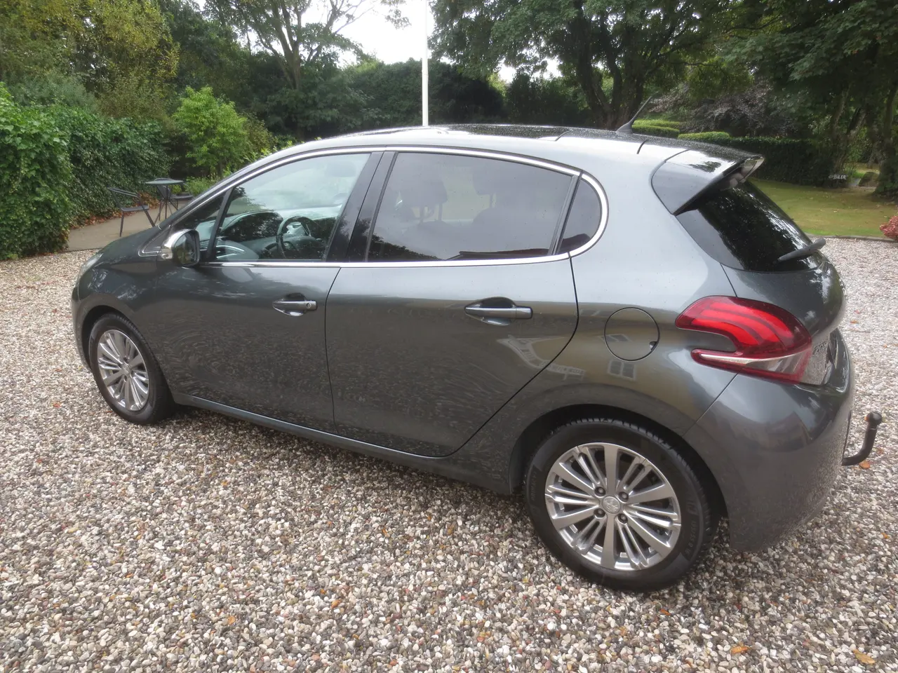 Billede 10 - Peugeot 208 1.6 HDi år 17. Nysynet.