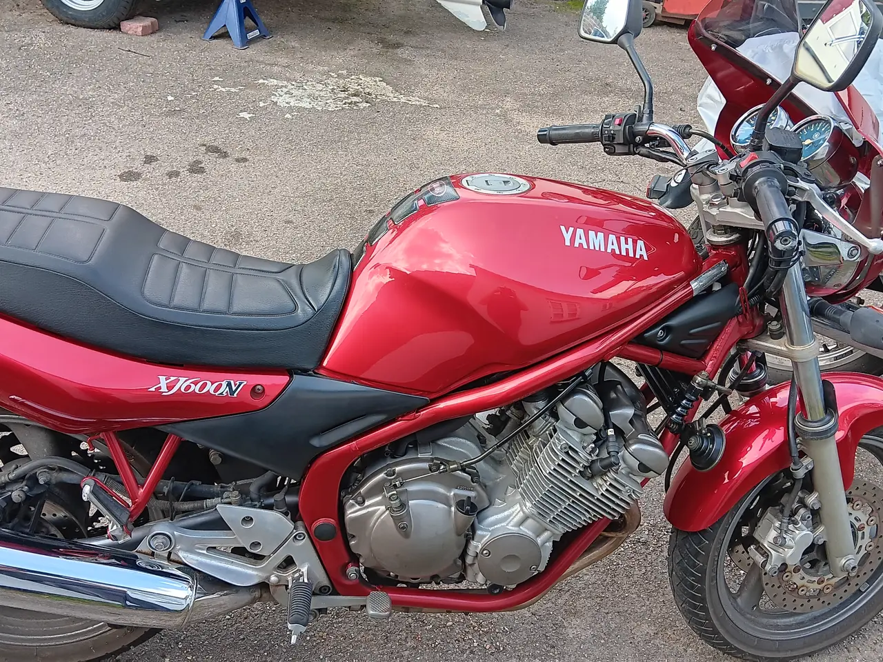 Billede 2 - Flot yamaha xj600 division med plader