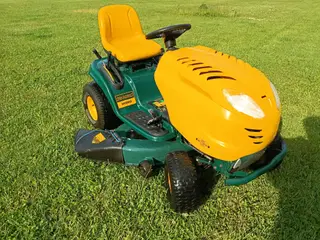 Yard-Man havetraktor