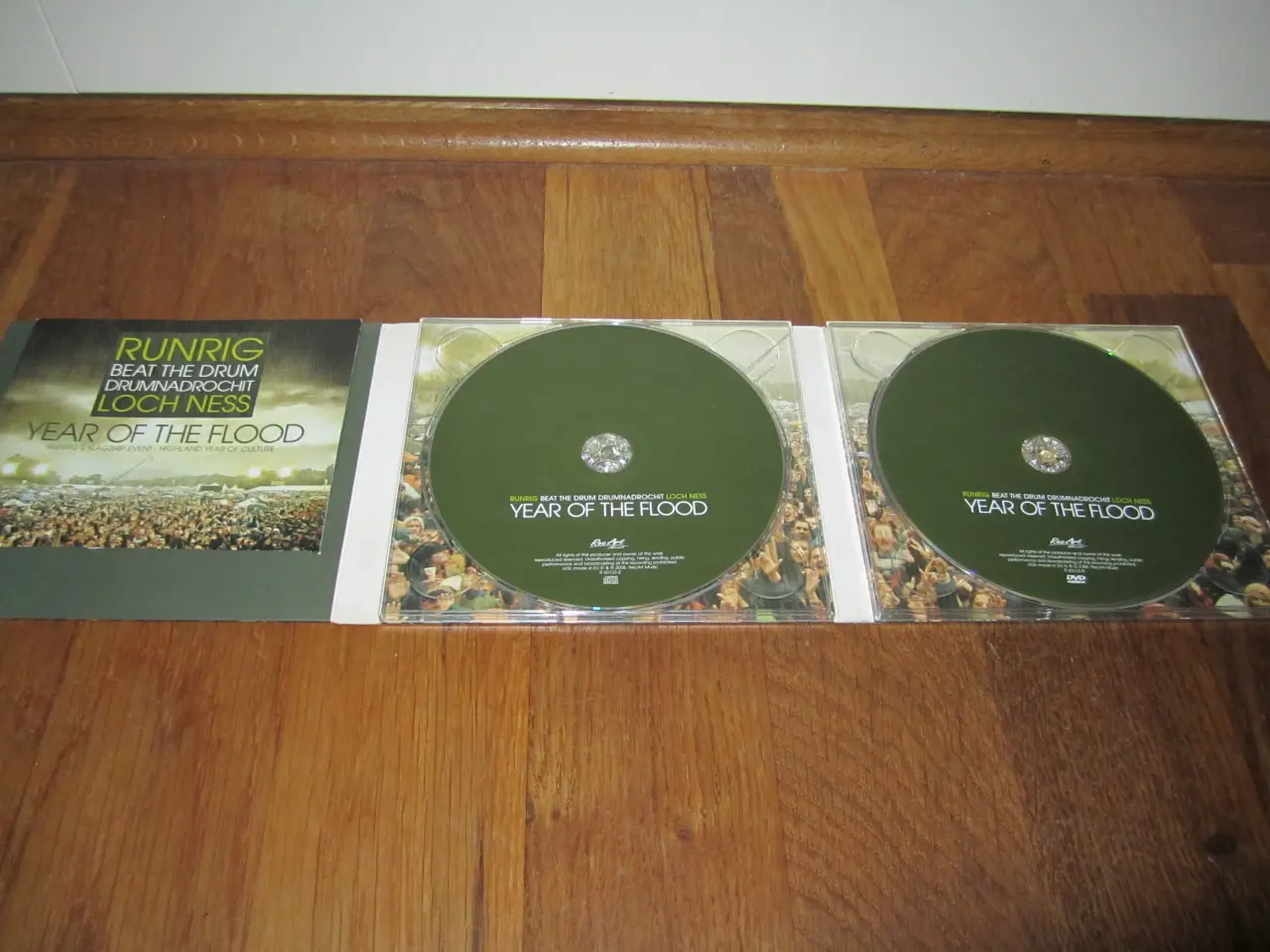 Billede 2 - RUNRIG. Year of the flood. CD + DVD. BYD.