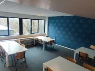 Kontorlokaler udlejes.