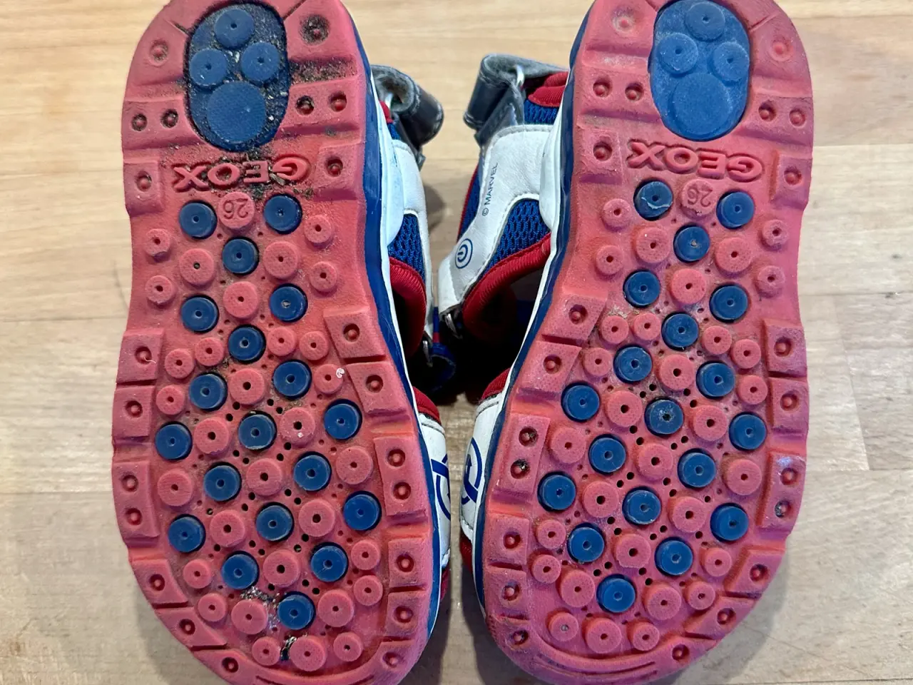 Billede 4 - Geox x Marvel sandaler str 26