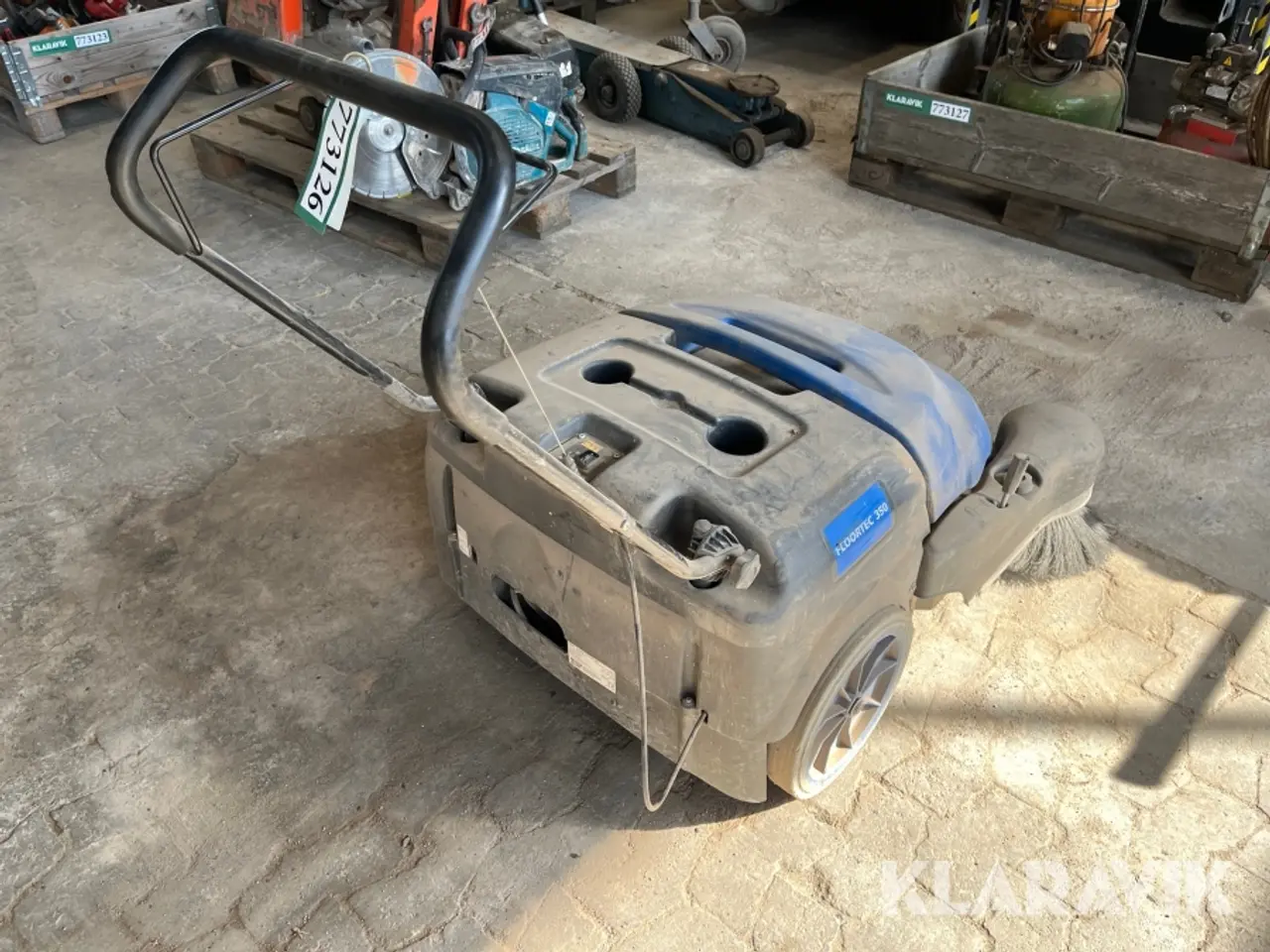 Billede 3 - Fejemaskine Nilfisk Floortec 350