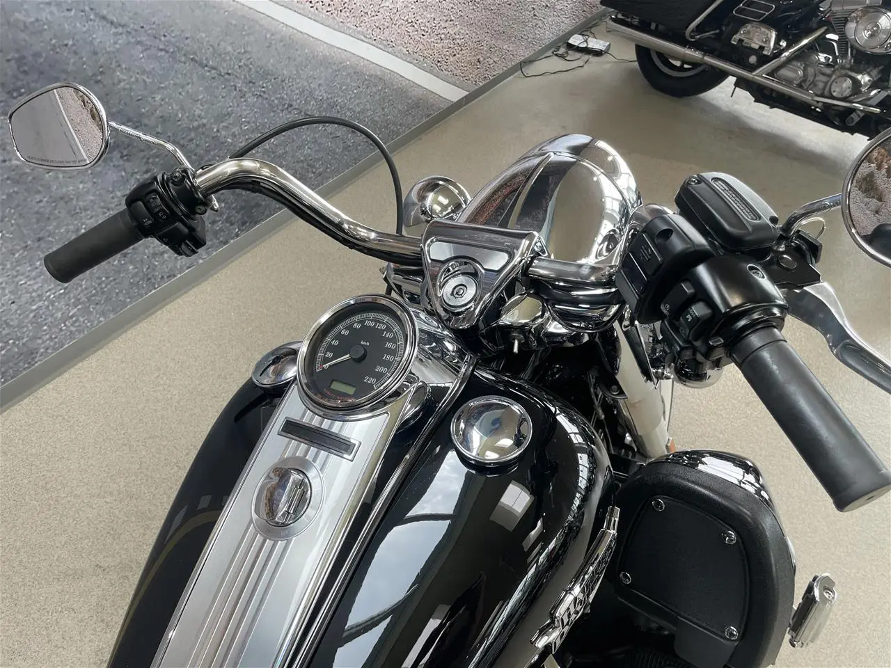 Billede 10 - Harley-Davidson FLHRC Road King Classic 96"