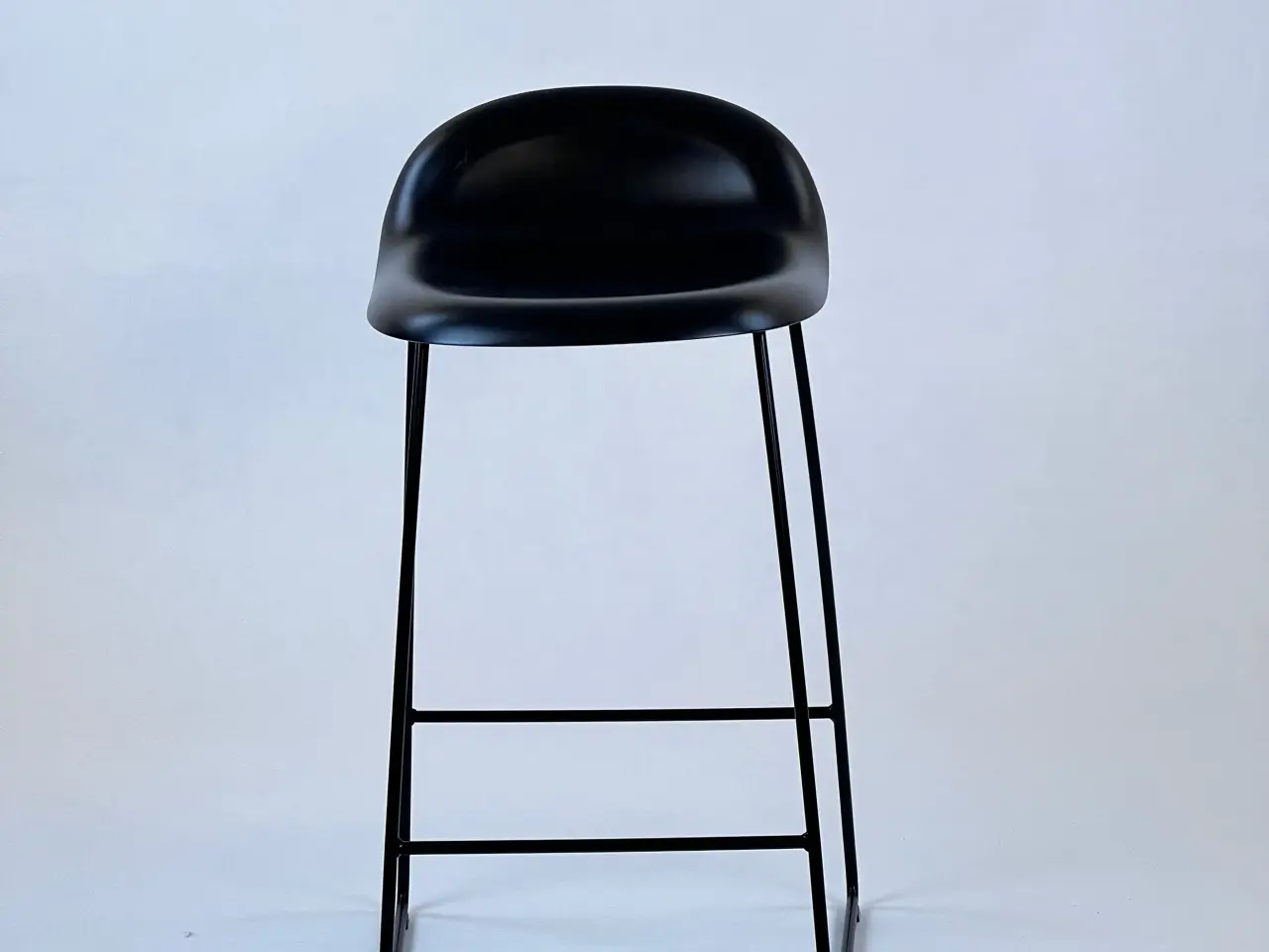 Billede 3 - GUBI 3D Bar Stool Barstol – Sort SH 75 cm