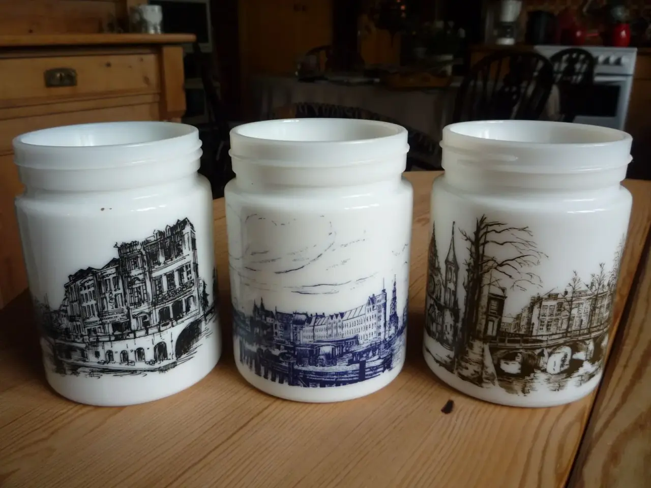 Billede 2 - 3 flotte porcelænskrukker