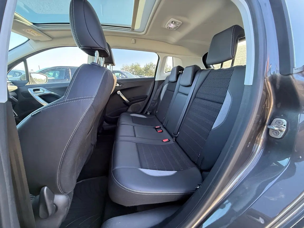 Billede 6 - Peugeot 2008 1,2 e-THP Allure EAT6 110HK 5d 6g Aut.