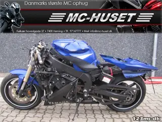 Yamaha YZF R1