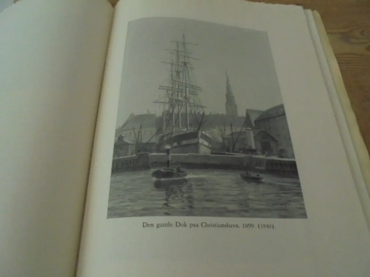 Billede 2 - MARINEMALEREN VILH. ARNESEN – udgivelse fra 1945