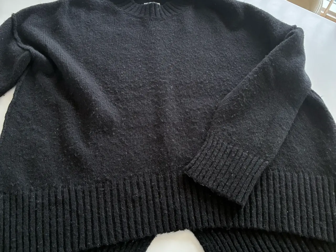 Billede 1 - DAY sweater sort