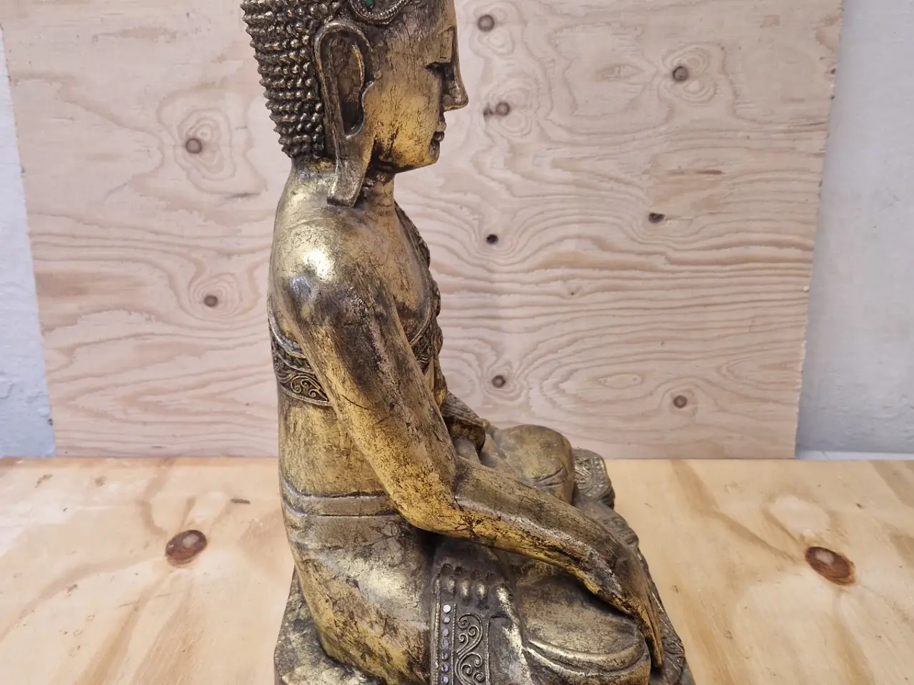 Billede 5 - Buddha figur i forgyldt træ 63 cm høj
