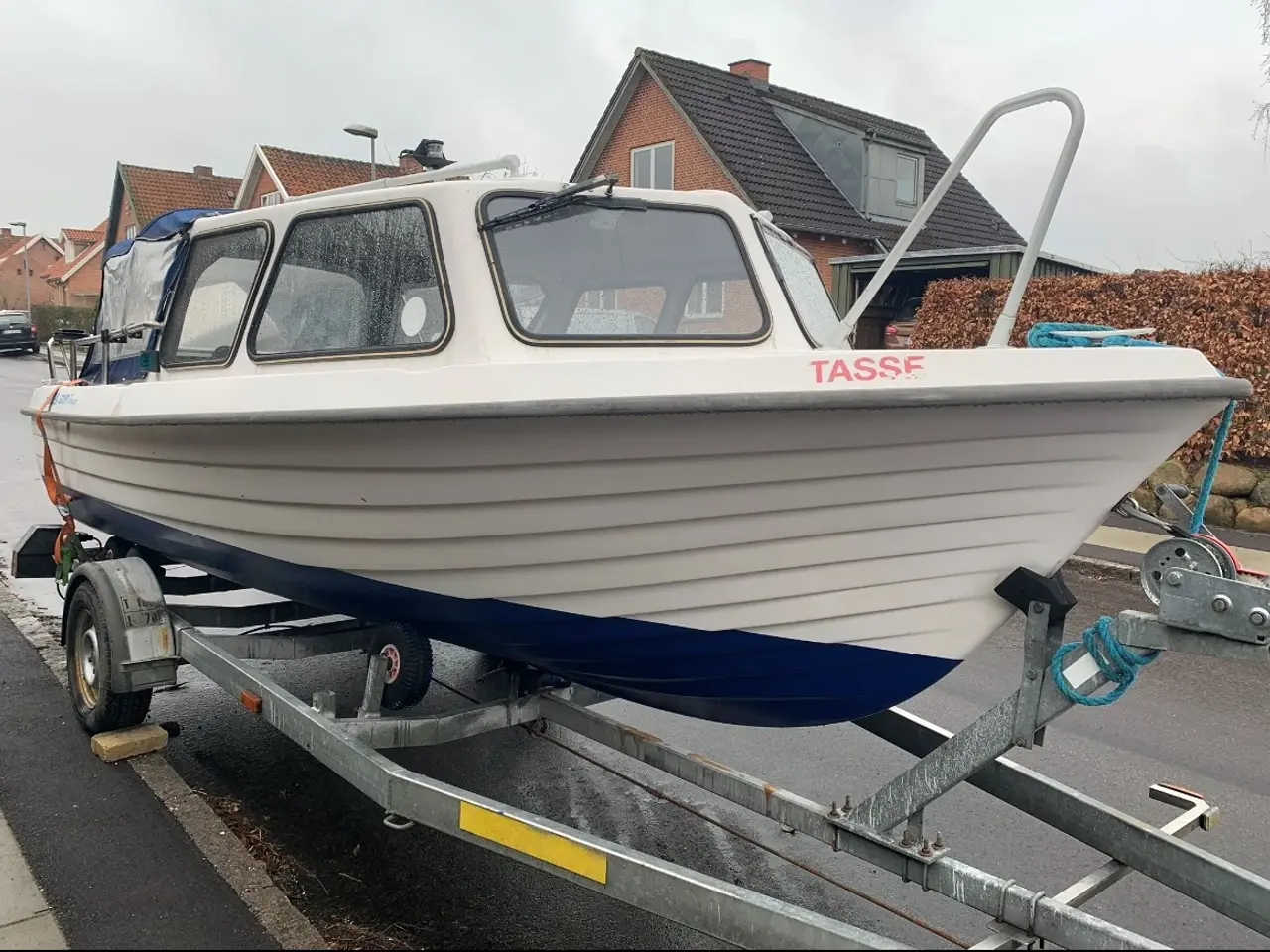 Billede 1 - Bella 530 HT med 50hk Honda