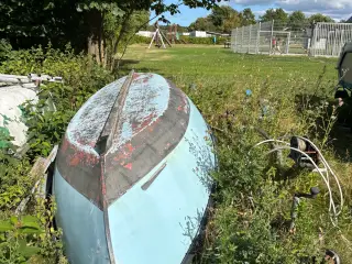 Jolle med bådophaler sælges