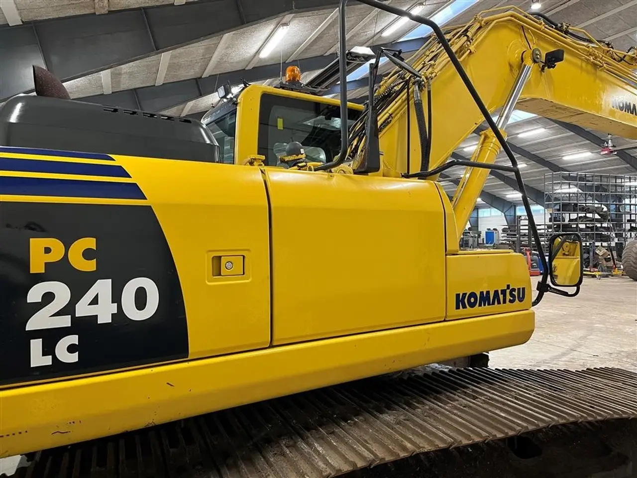 Billede 3 - Komatsu PC240 LC-8 1000 timer. siden ny undervogn