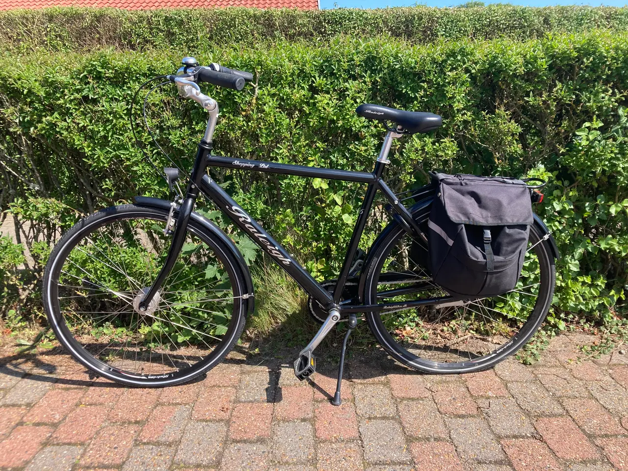 Billede 1 - Herre og dame cykler