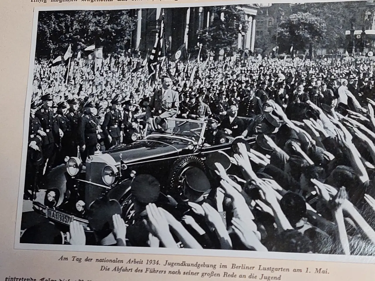 Billede 7 - "Adolf Hitler" cigarettenbilderalbum1935
