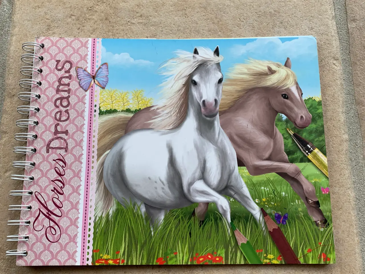 Billede 1 - Aktivitetsbog Horses dreams
