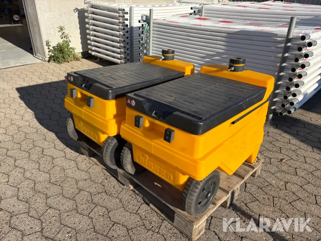 Billede 3 - Batterikasser Nissen 2 styk