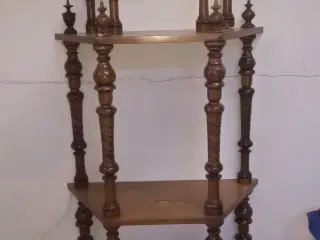 Pedestal