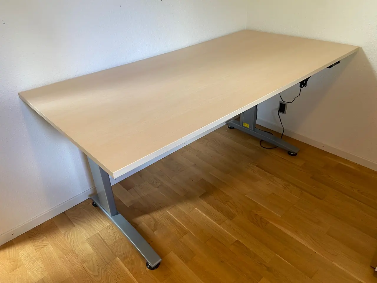 Billede 1 - Hævesænkebord, elektrisk