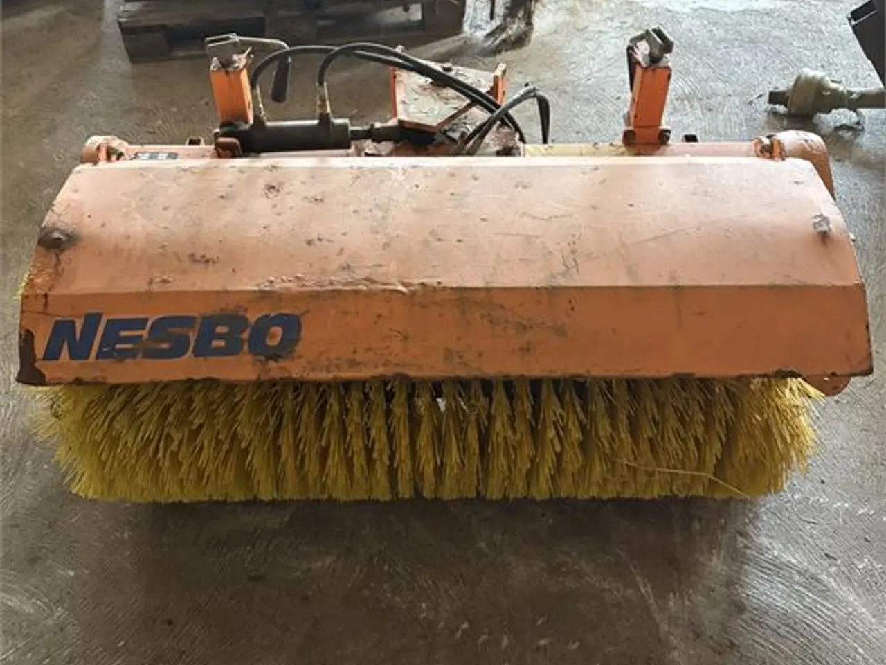 Billede 4 - Nesbo FM-1300 - Ekstra kost medfølger