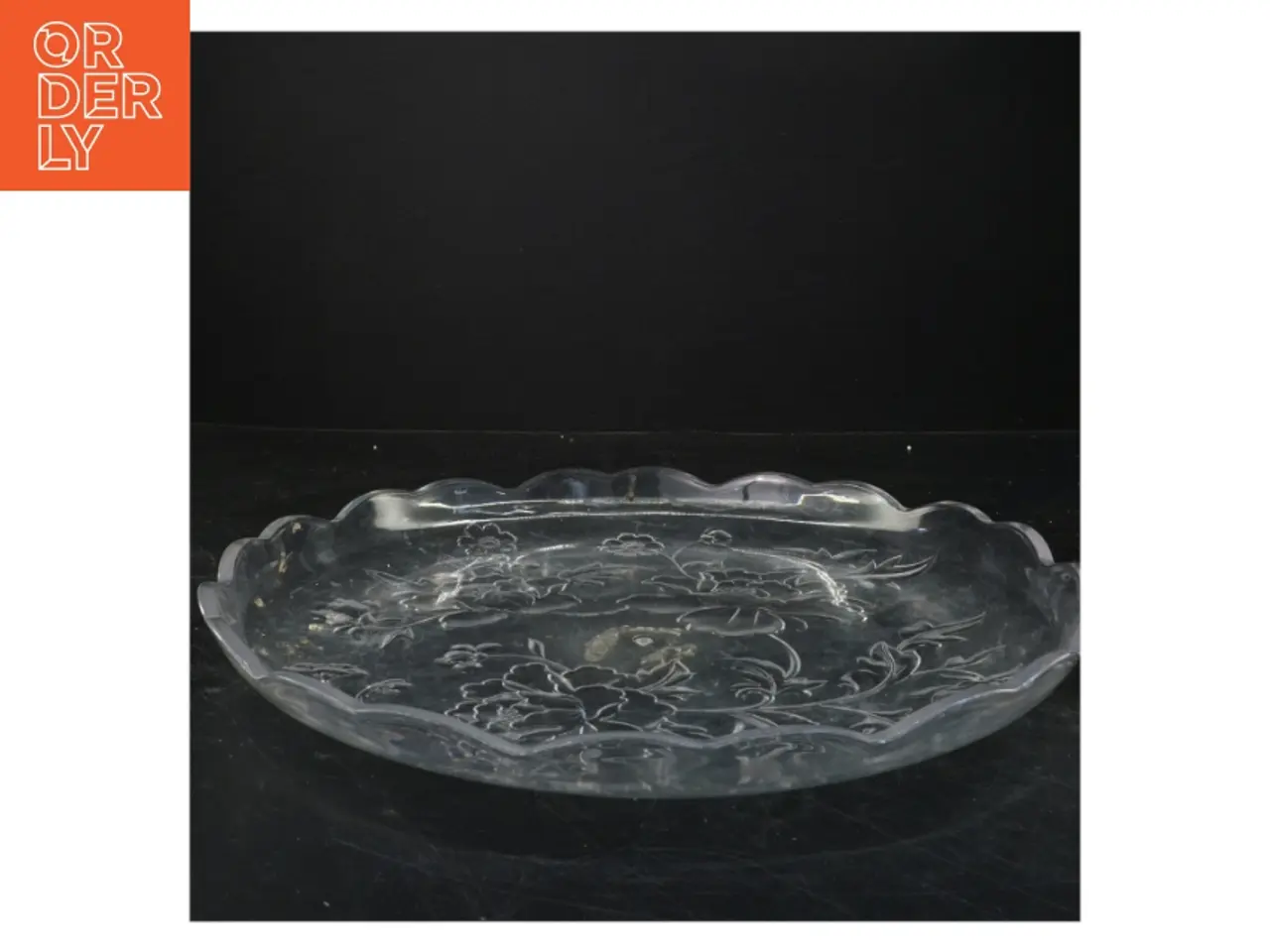 Billede 1 - Plast fad (str. Ø 35 cm)