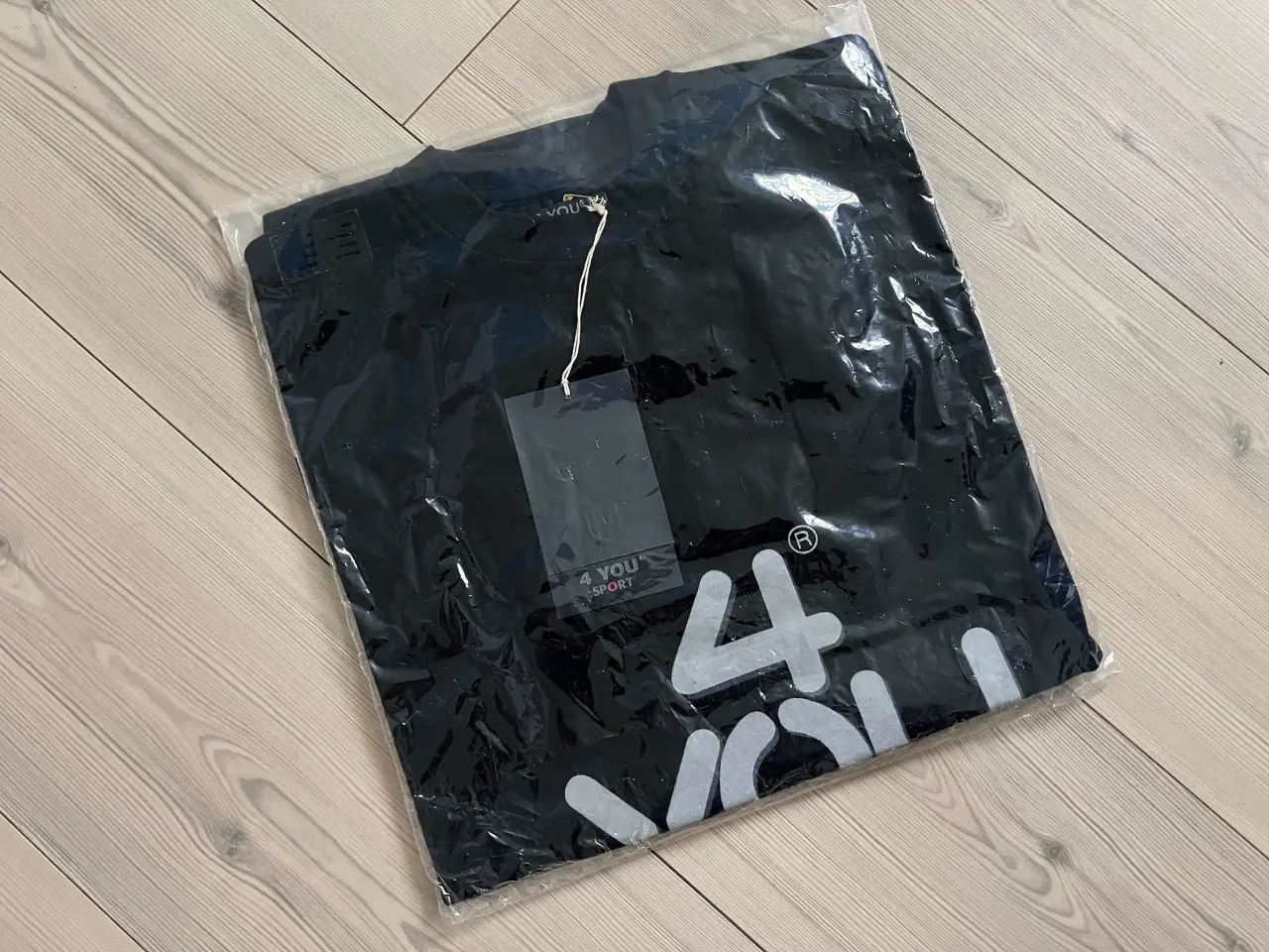 Billede 3 - T-shirt, 4 You, Str M