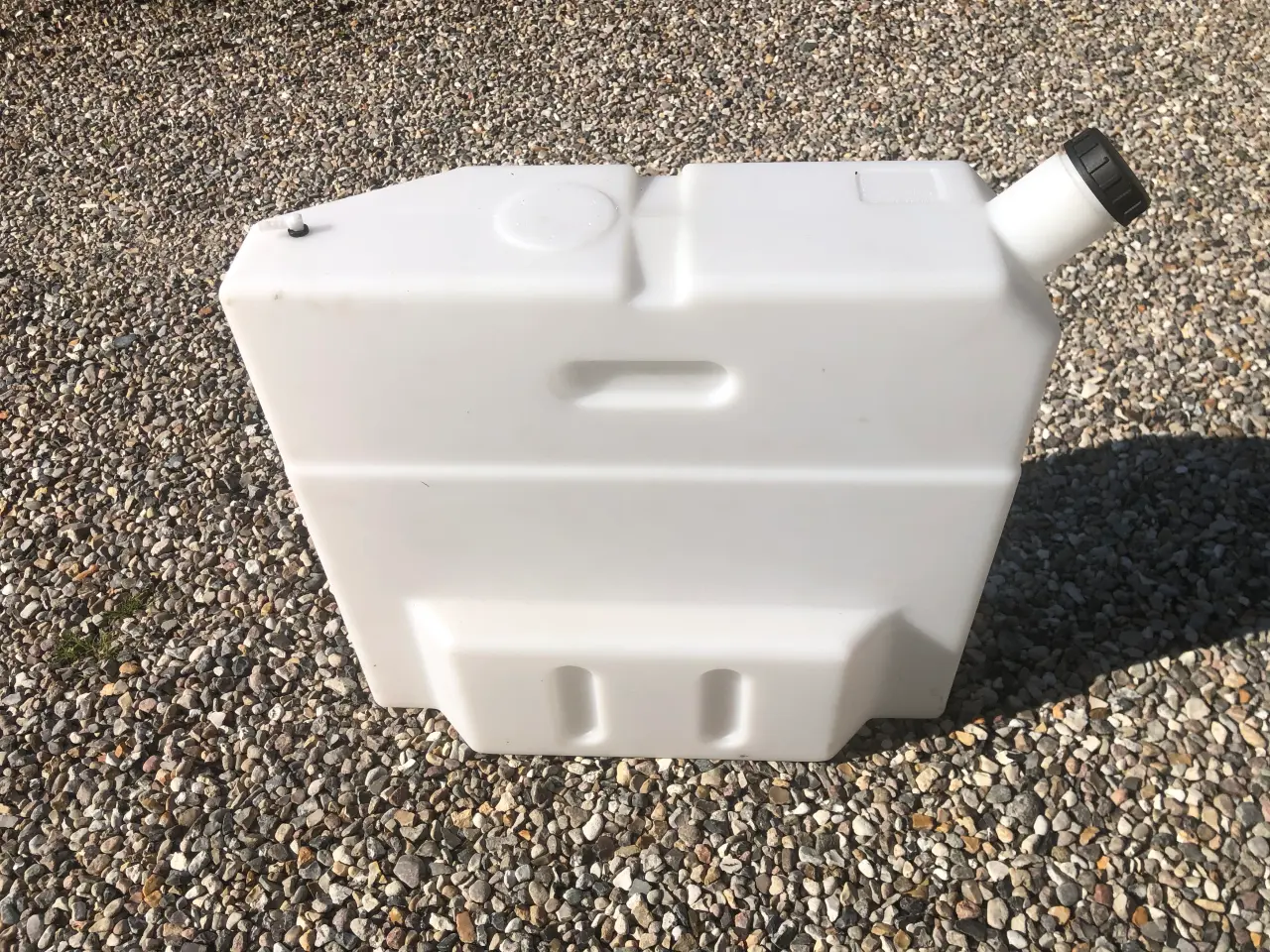 Billede 2 - Tank