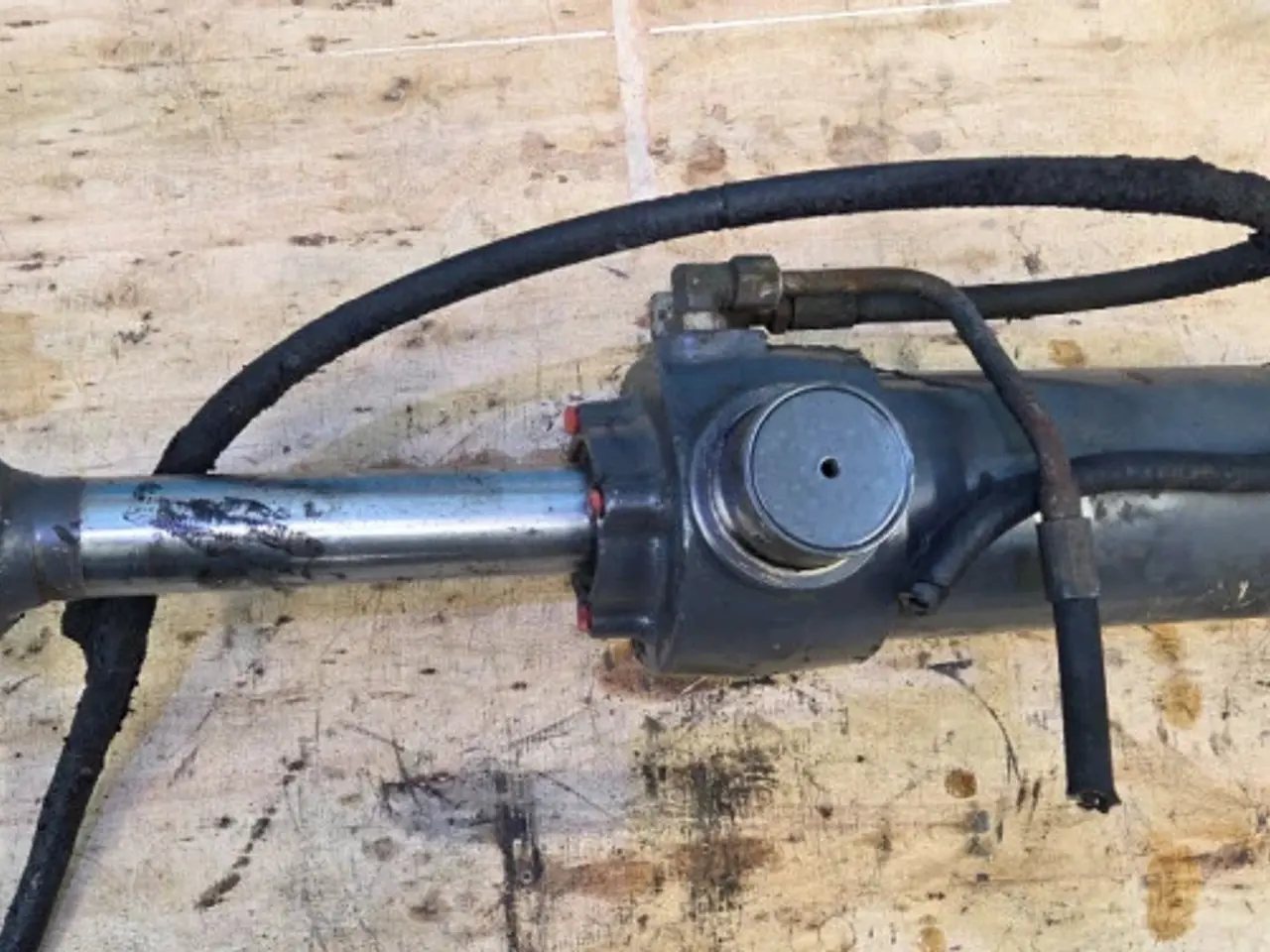 Billede 13 - New Holland LB115B Cylinder 87315529