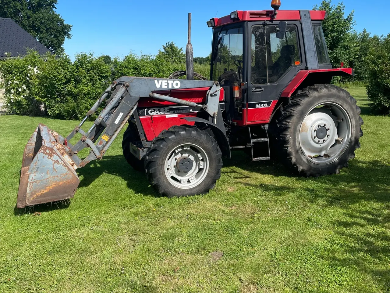 Billede 1 - 844 XL med 4x4 og frontlæsser