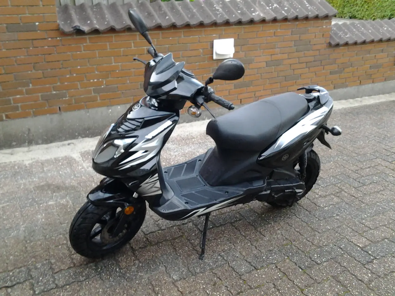 Billede 1 - VGA Versus 45km/t (Lav kilometer!)