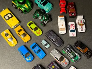 22 legetøjsbiler (Hot Wheels/Matchbox-stil) 